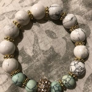 Elegant gold white gray marbeled elastic bracelet